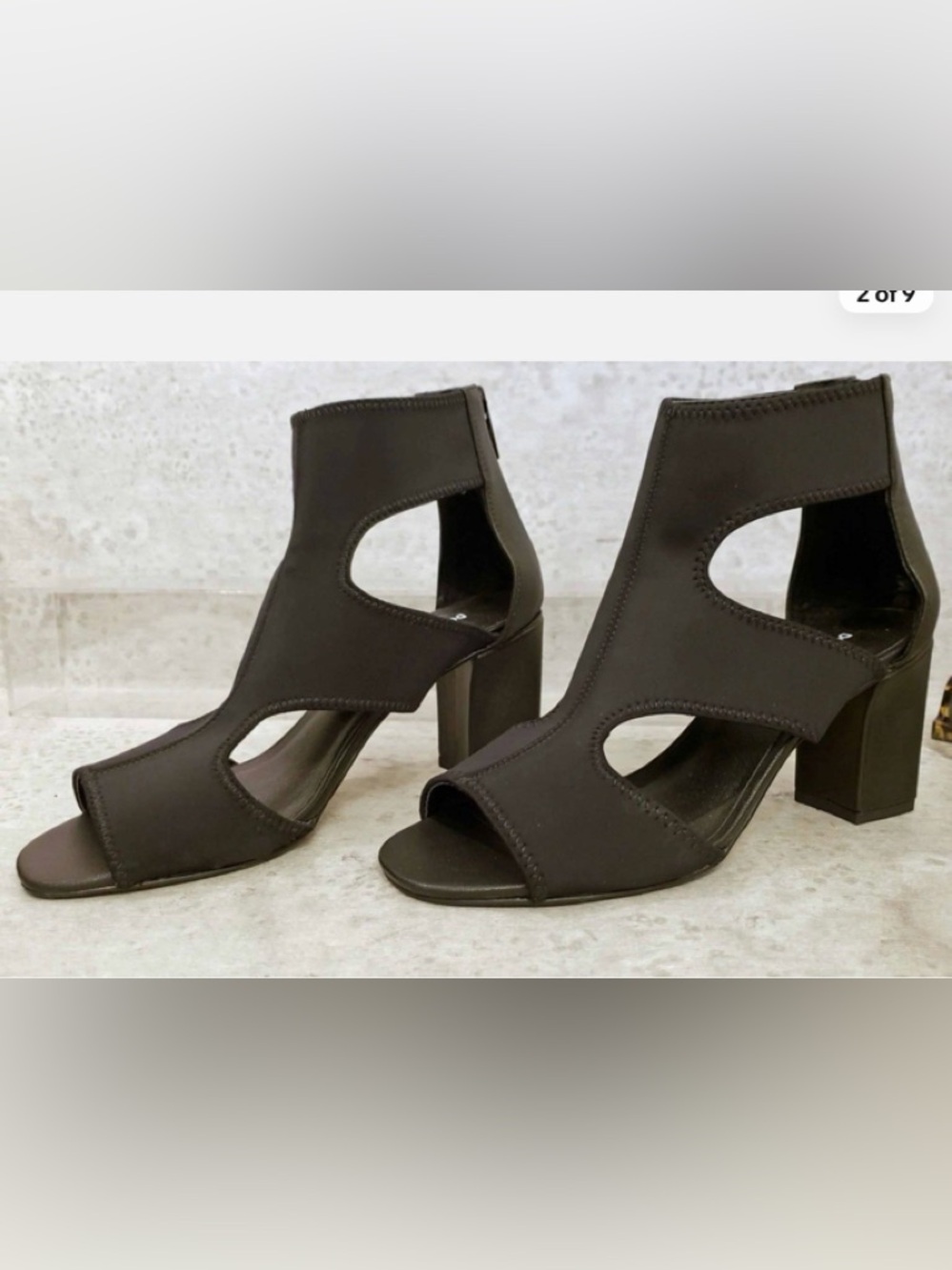 Donald J. Pliner Black Cutout Open-Toe Block Heel Sandals
